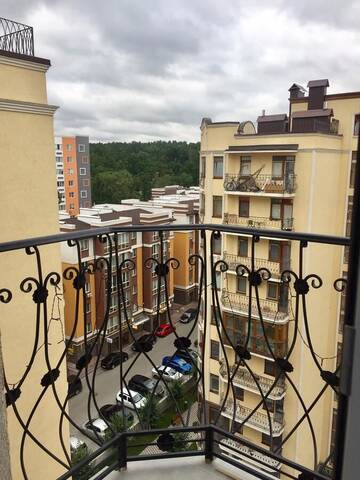 Фото номера Апартаменты с балконом Апартаменты Luxury Emerald Apartments г. Ирпень 9