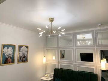 Фото номера Апартаменты с балконом Апартаменты Luxury Emerald Apartments г. Ирпень 10